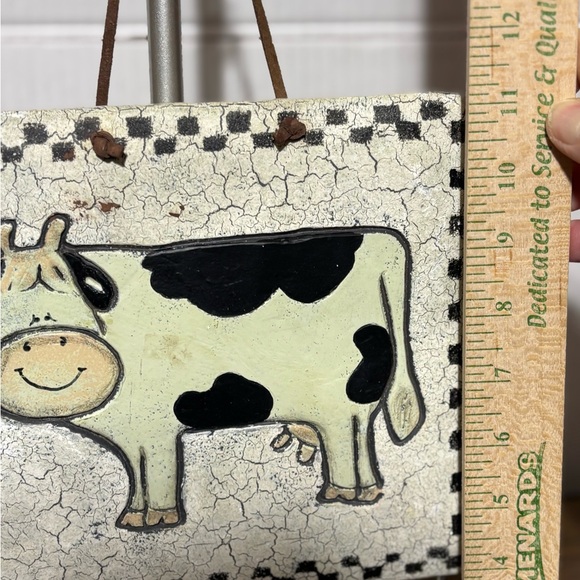 Clearance bundle w/2nd item for $4.99 shipping. Country cow wall hanging - Picture 4 of 7